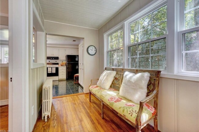 Foto del edificio - 1404 Mallory Ct