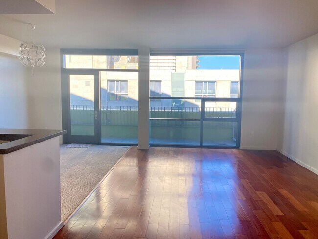 Foto del edificio - 350 11th Ave