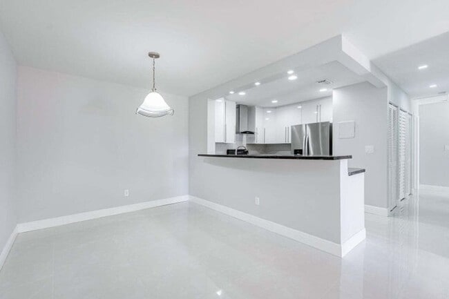 Foto del edificio - 6063 10th Ave N