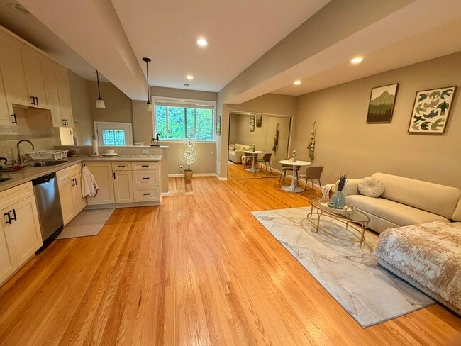 Foto del edificio - 760 La Mesa Dr