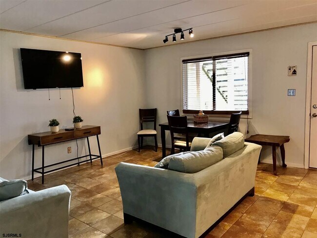 Foto del edificio - 323 44th St S