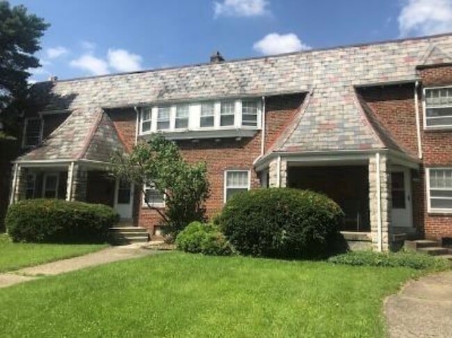 Building Photo - 1689 Glenn Ave