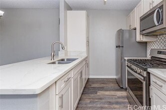 Building Photo - 91-217-217 Hanapouli Cir