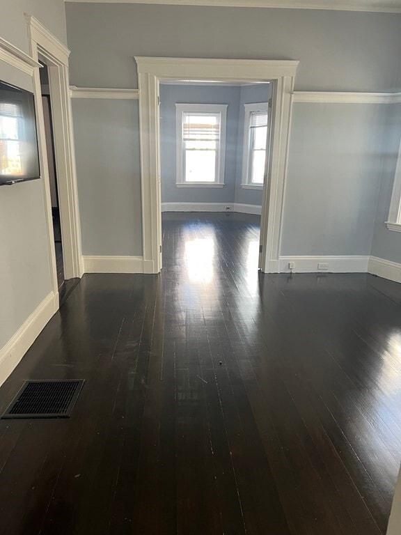 Building Photo - 7 St Marks Rd