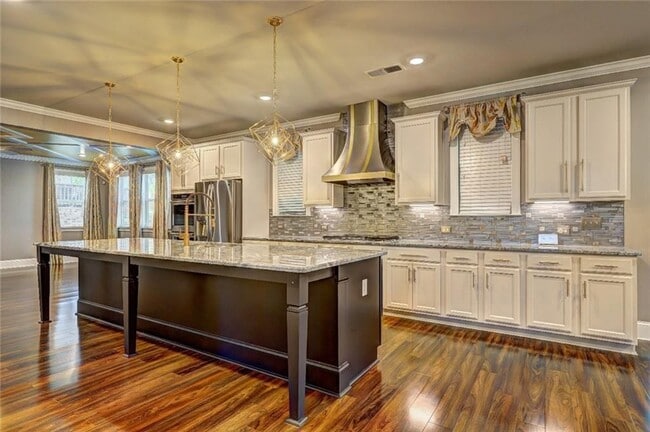 Building Photo - 4527 Bridgeway Rd