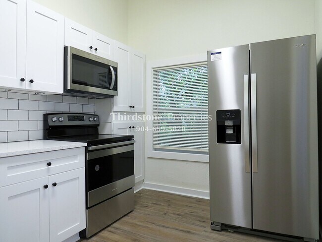 Foto del edificio - 2071 Southampton Rd