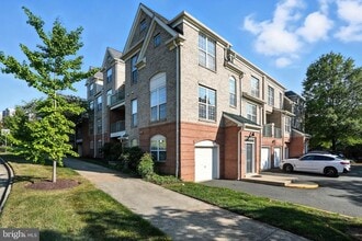 Building Photo - 12180 Abington Hall Pl