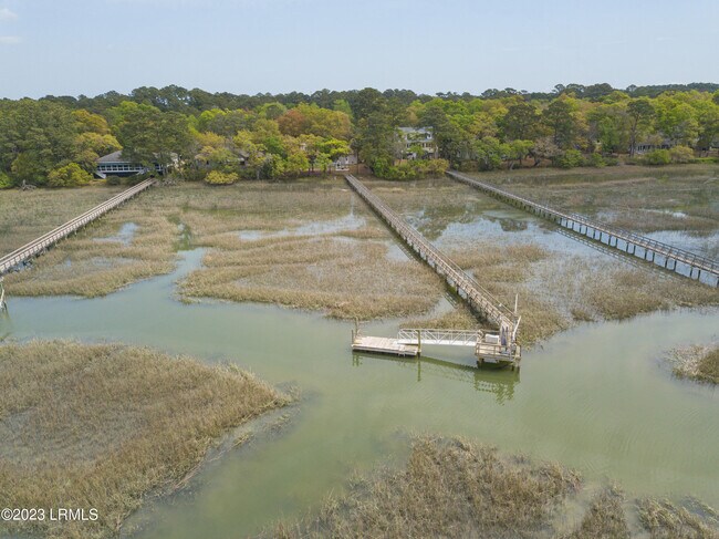 Building Photo - 29 Tuscarora Ave