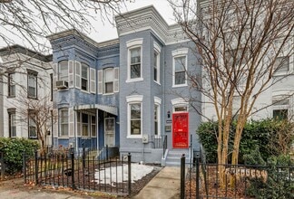 Building Photo - 1221 I St NE