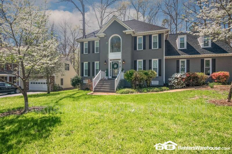 Primary Photo - 6000 Sedgefield Rd