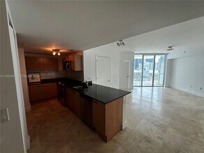 Building Photo - 350 S Miami Ave
