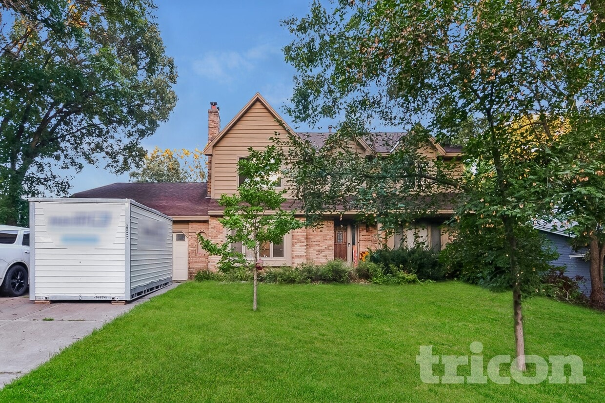 Primary Photo - 17295 Hibiscus Ave