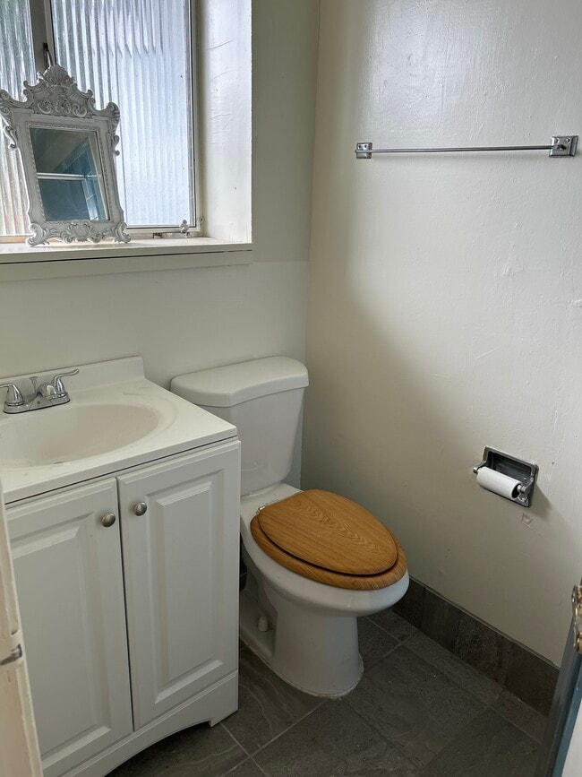 Building Photo - 5258 Winifred Dr