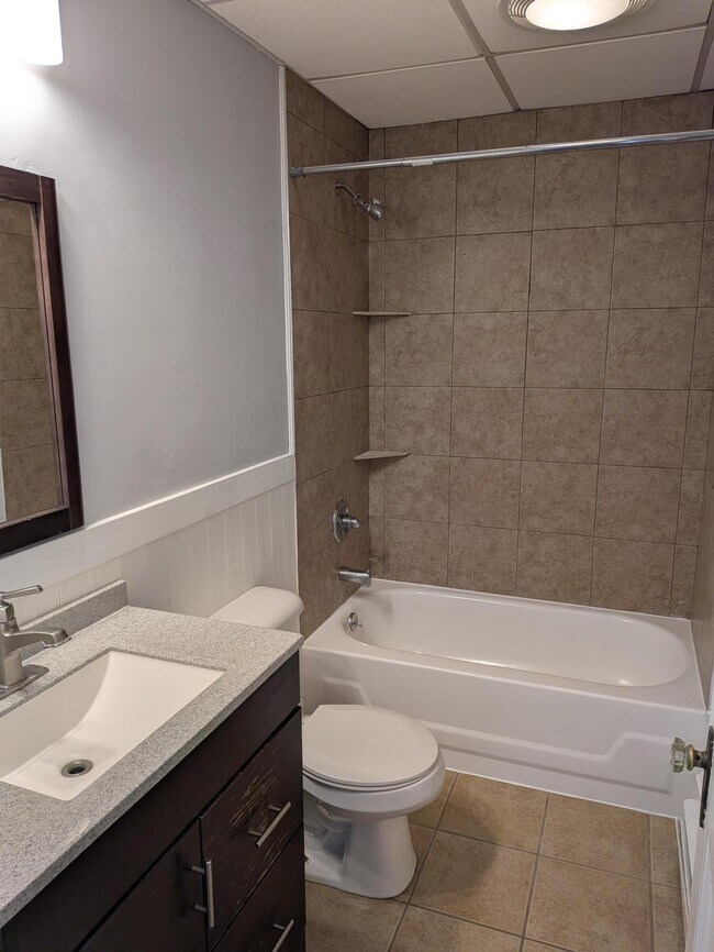 Foto del edificio - 607 Hevey St