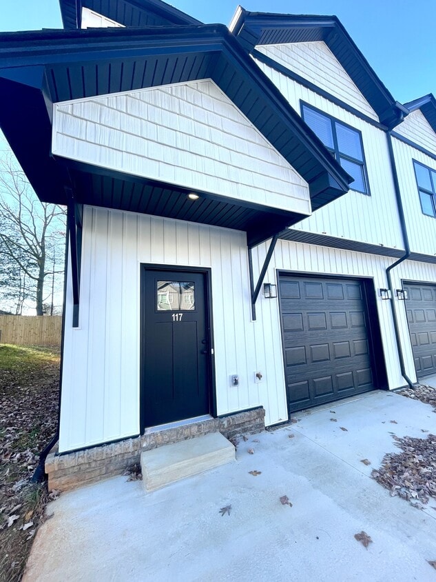 Photo - 101 Independence Ln (Lynchburg, VA)