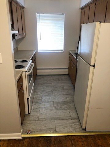 Building Photo - 4811 Cadieux Rd