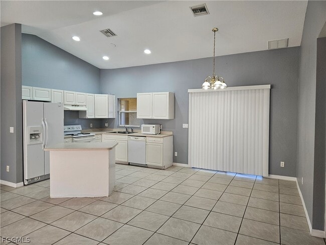 Building Photo - 133 Theodore Vail St E