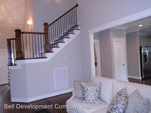Building Photo - 7052 Neville Dr