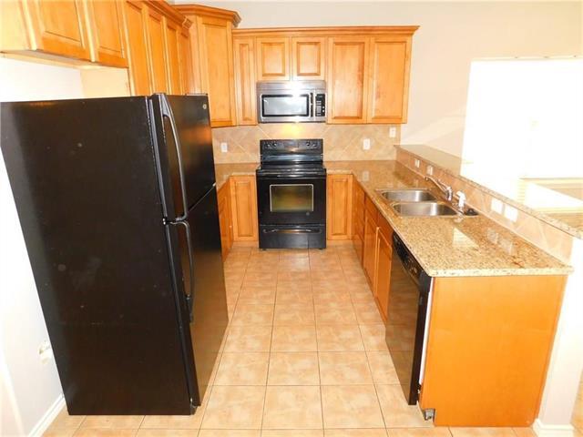 Building Photo - 144 Castleridge Dr