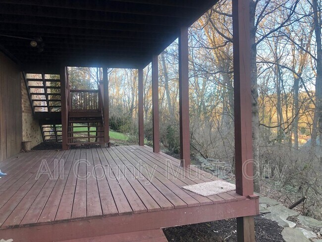 Foto del edificio - 4824 Redcastle Ridge
