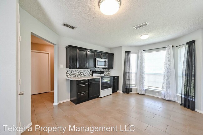 Building Photo - 3 br, 2 bath House - 208 Yosemite Drive