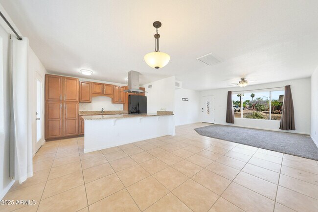 Foto del edificio - 8507 E Mariposa Dr