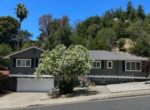 67 Elizabeth Way