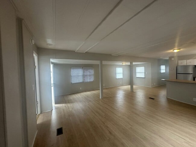 Building Photo - 3603 Clarks Creek Rd