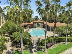 Building Photo - 4300 S Beach Pkwy