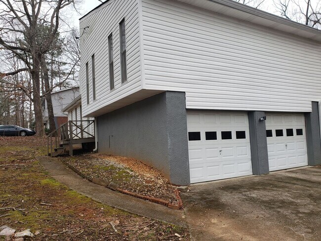 Building Photo - Wide Open Spaces!!!  (No Section 8, Sorry!)
