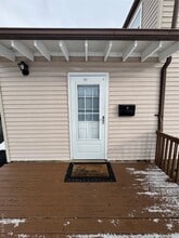 Building Photo - 523 Fostertown Rd