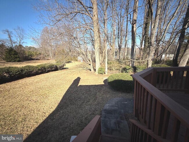 Foto del edificio - 9608 Burke View Ave