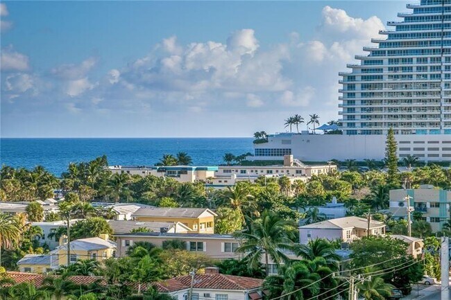 Foto del edificio - 401 N Birch Rd
