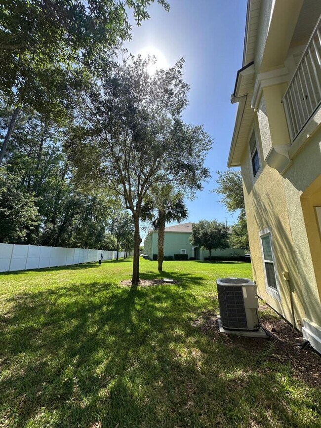 Foto del edificio - 3 bedroom in Jacksonville FL 32224