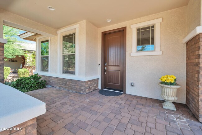 Foto del edificio - 5653 S Winchester