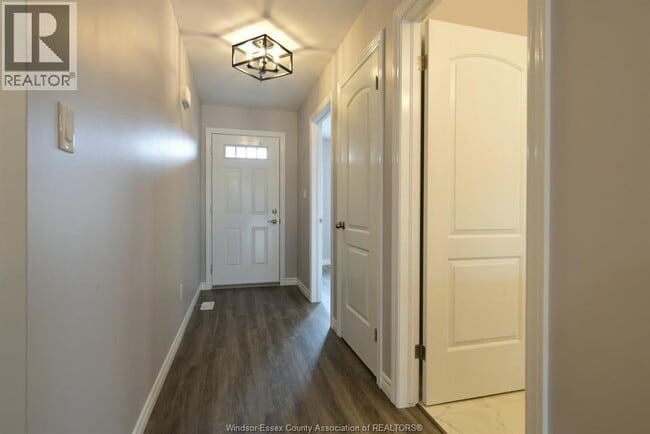 Photo du bâtiment - 1156 Copeland Ave