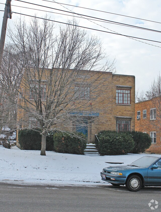 Building Photo - 3712 E 3rd St