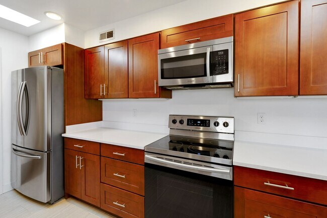 Foto del edificio - 2062 13th Ave W