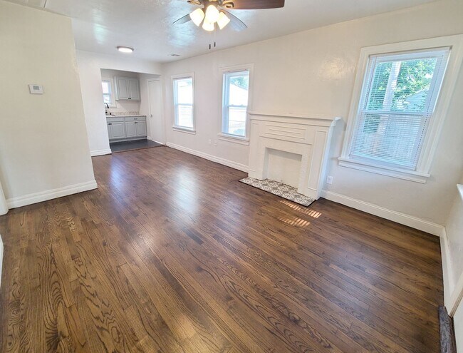 Foto del edificio - Historic NW OKC Home