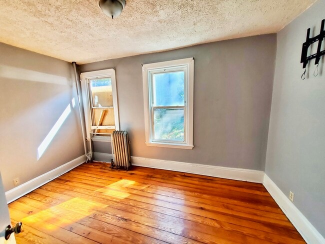 Building Photo - 846 Huntington Ave