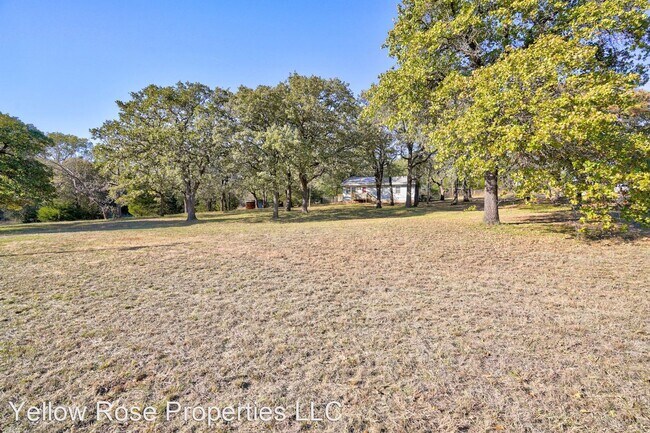 Building Photo - 3 br, 1.5 bath House - 2314 SE 143rd Ave.