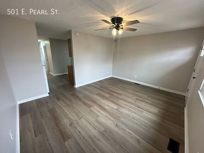 Foto del edificio - 501 E Pearl St