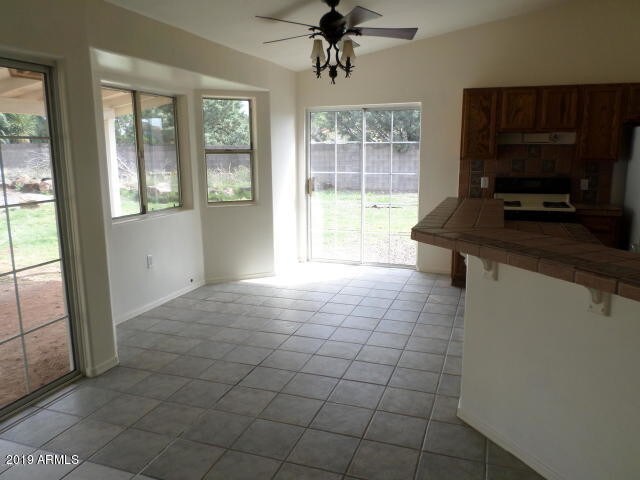 Foto del edificio - 2454 E 23rd St