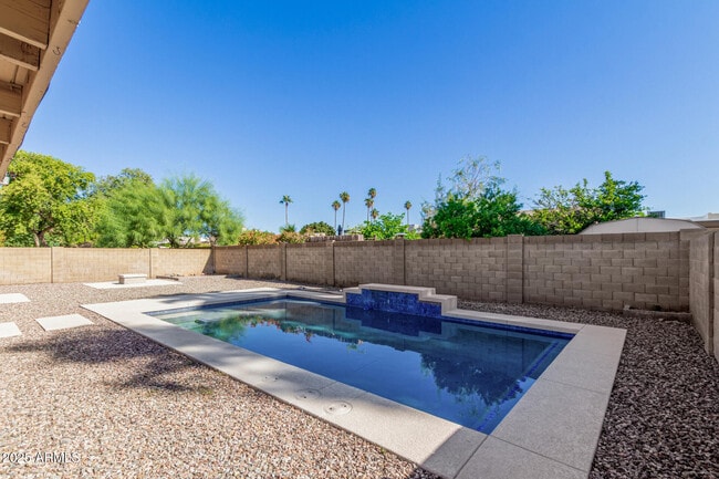 Foto del edificio - 1845 S Beverly