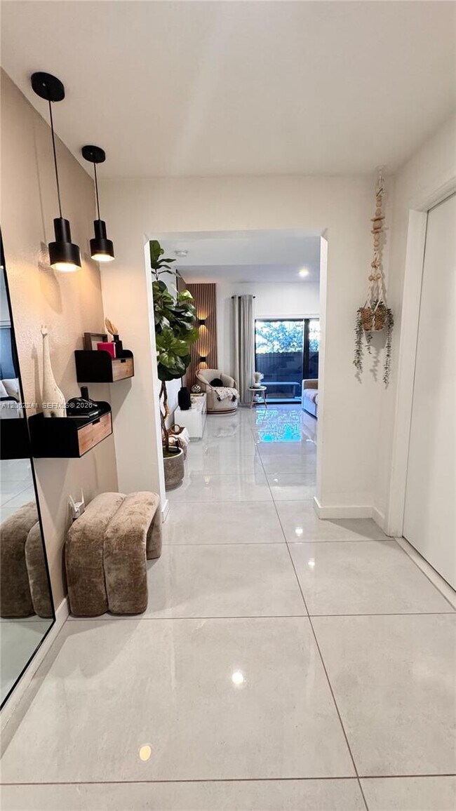 Foto del edificio - 268 NW 13th Ct