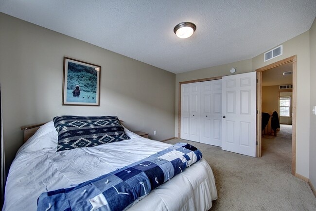 Foto del edificio - 1567 Legacy Pkwy E