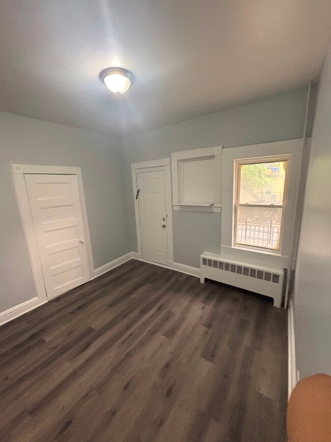 Photo - 162 Waverly St (Yonkers, NY) Apartment