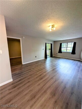 Building Photo - 3401 Winkler Ave