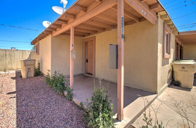Building Photo - 5516/5518/5520 West Palmaire Avenue