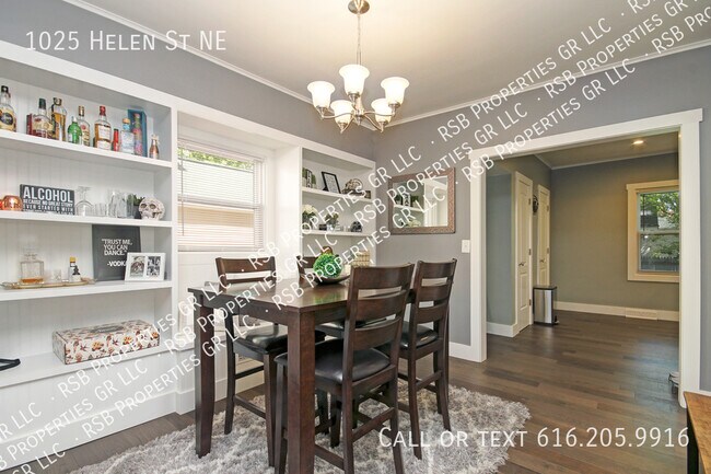 Building Photo - 3 bed, 2 bath home for rent